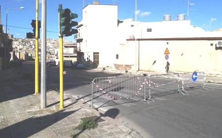 Caltagirone: via Cristoforo Colombo chiusa al traffico in parte, fra divieti e vari interventi